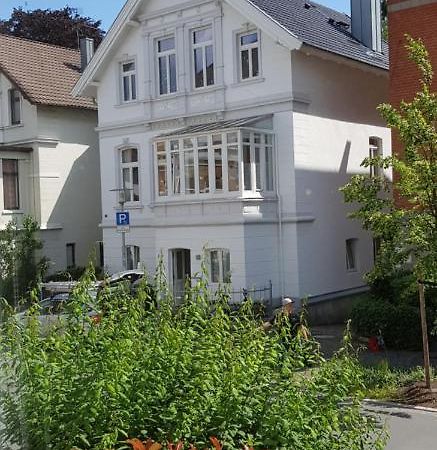 Grosszuegige,98M2 Grosse Wohnung In Stadtnaher Traumlage, Nur 200M Zum Stadtpark Олденбург Екстериор снимка